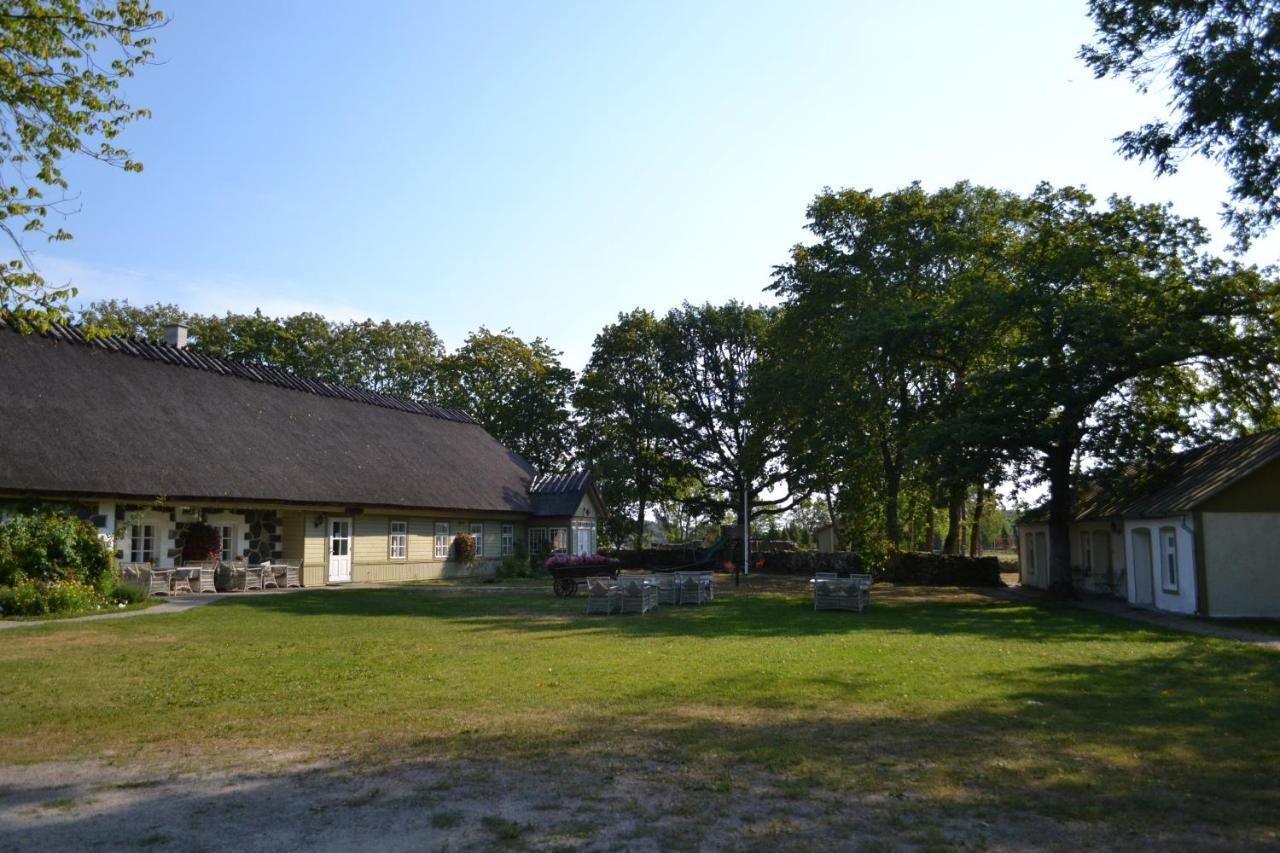 Vanatoa Taluhotell Koguva Bagian luar foto