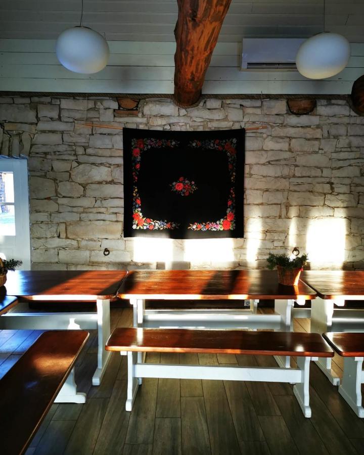 Vanatoa Taluhotell Koguva Bagian luar foto